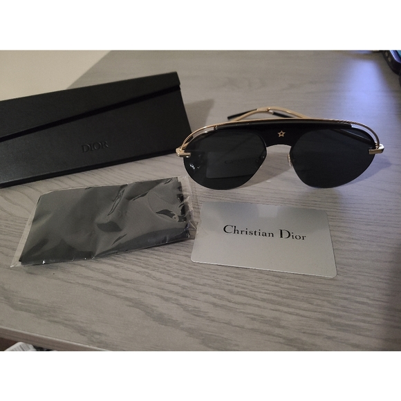 New Dior Sunglasses - Picture 6 of 11